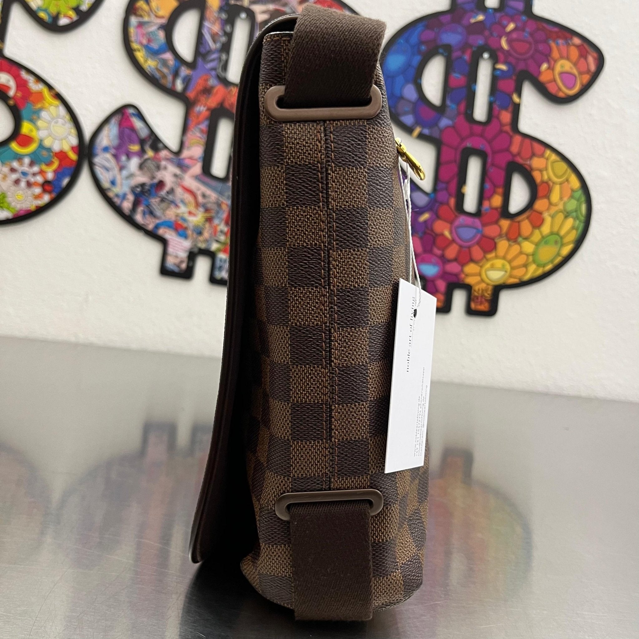 Louis Vuitton Brooklyn Messenger Damier