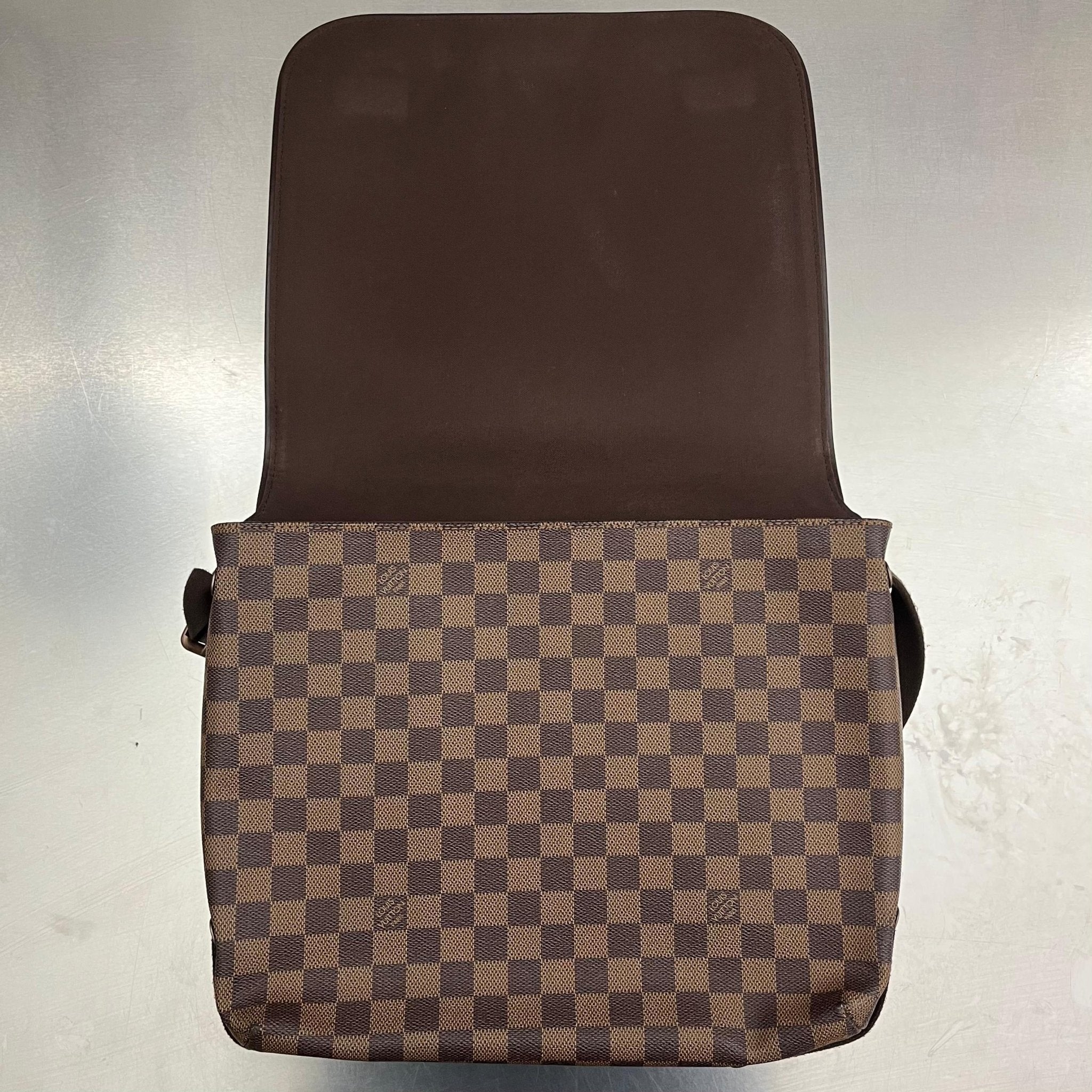 Louis Vuitton Brooklyn Messenger Damier