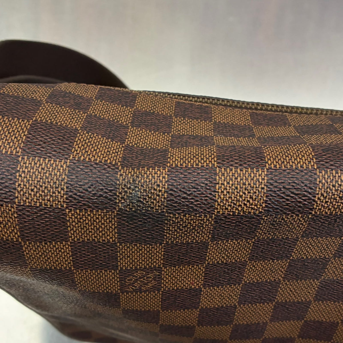 Louis Vuitton Brooklyn Messenger Damier Ebene