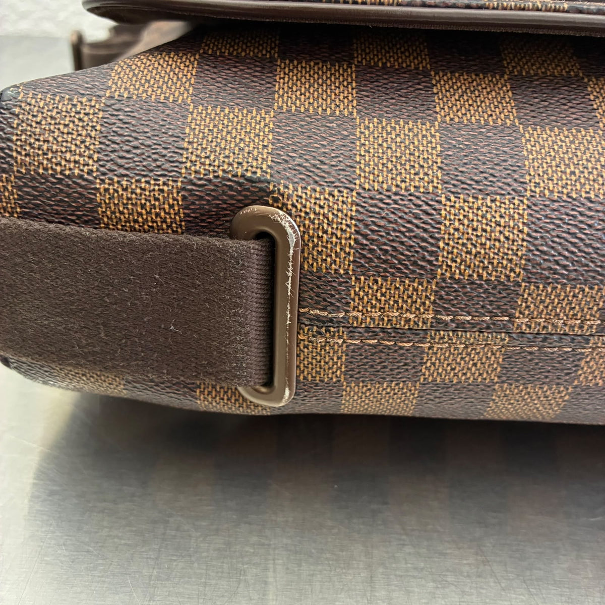 Louis Vuitton Brooklyn Messenger Damier Ebene