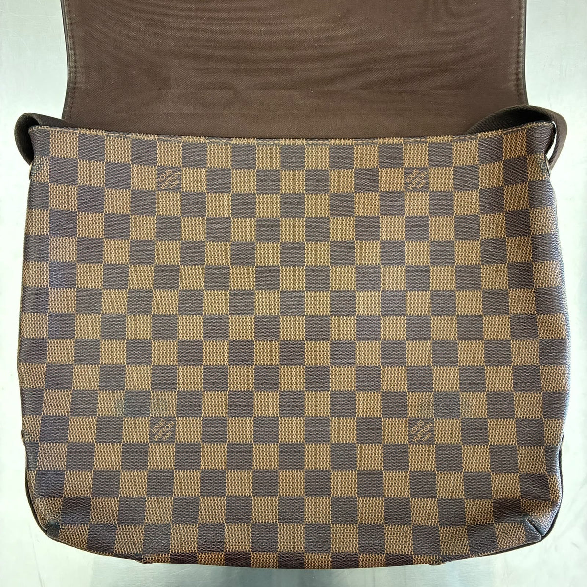 Louis Vuitton Brooklyn Messenger Damier Ebene