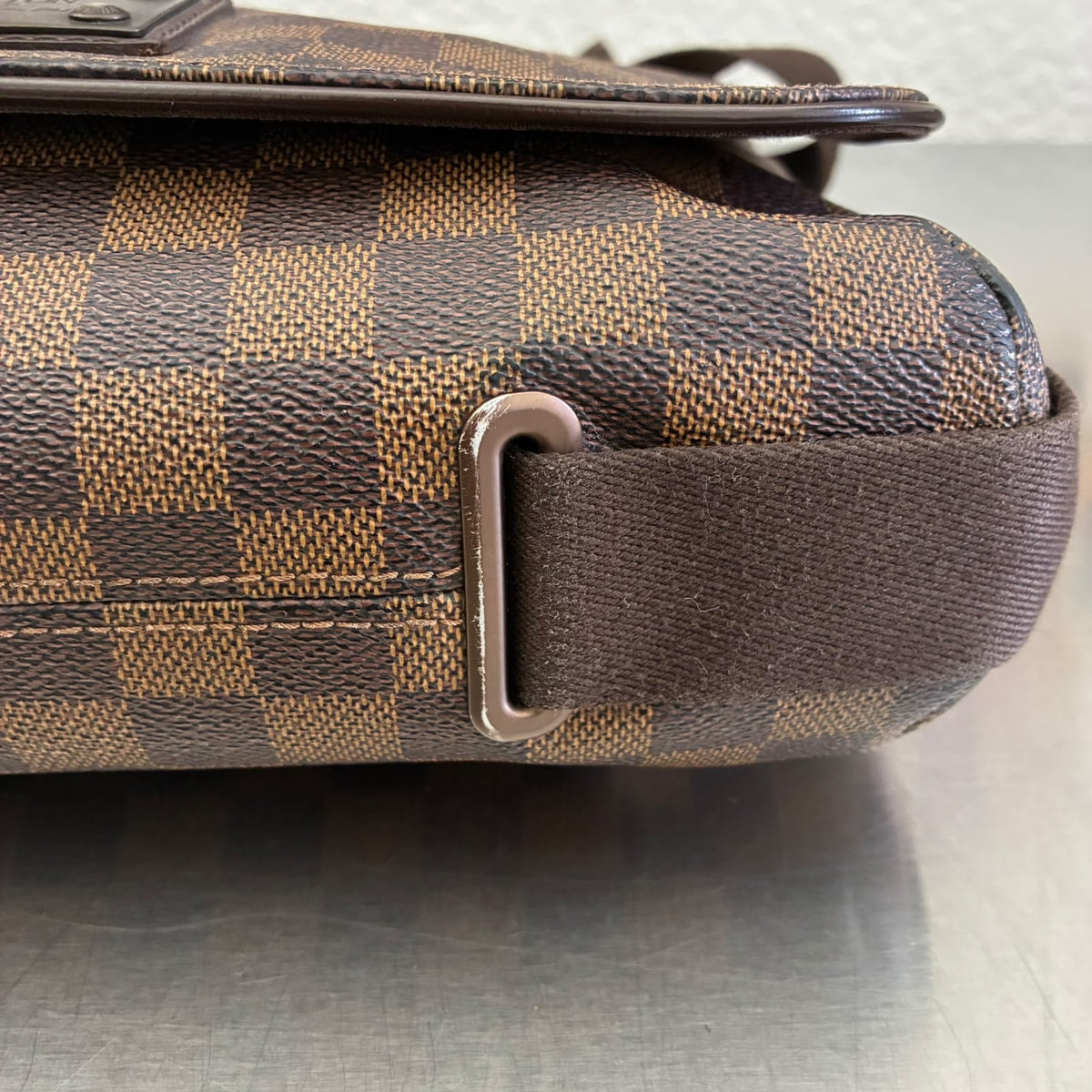 Louis Vuitton Brooklyn Messenger Damier Ebene