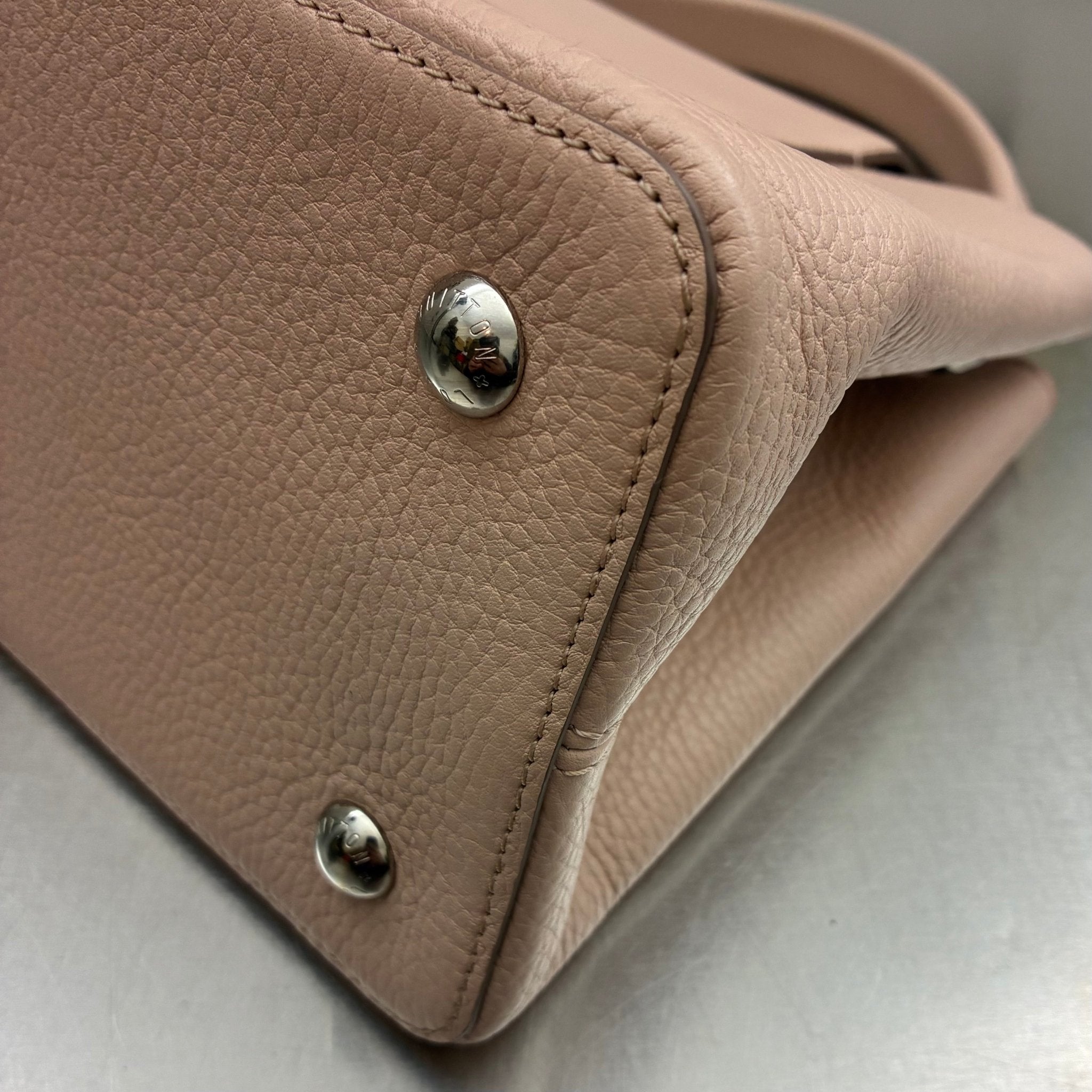 Louis Vuitton Capucines MM