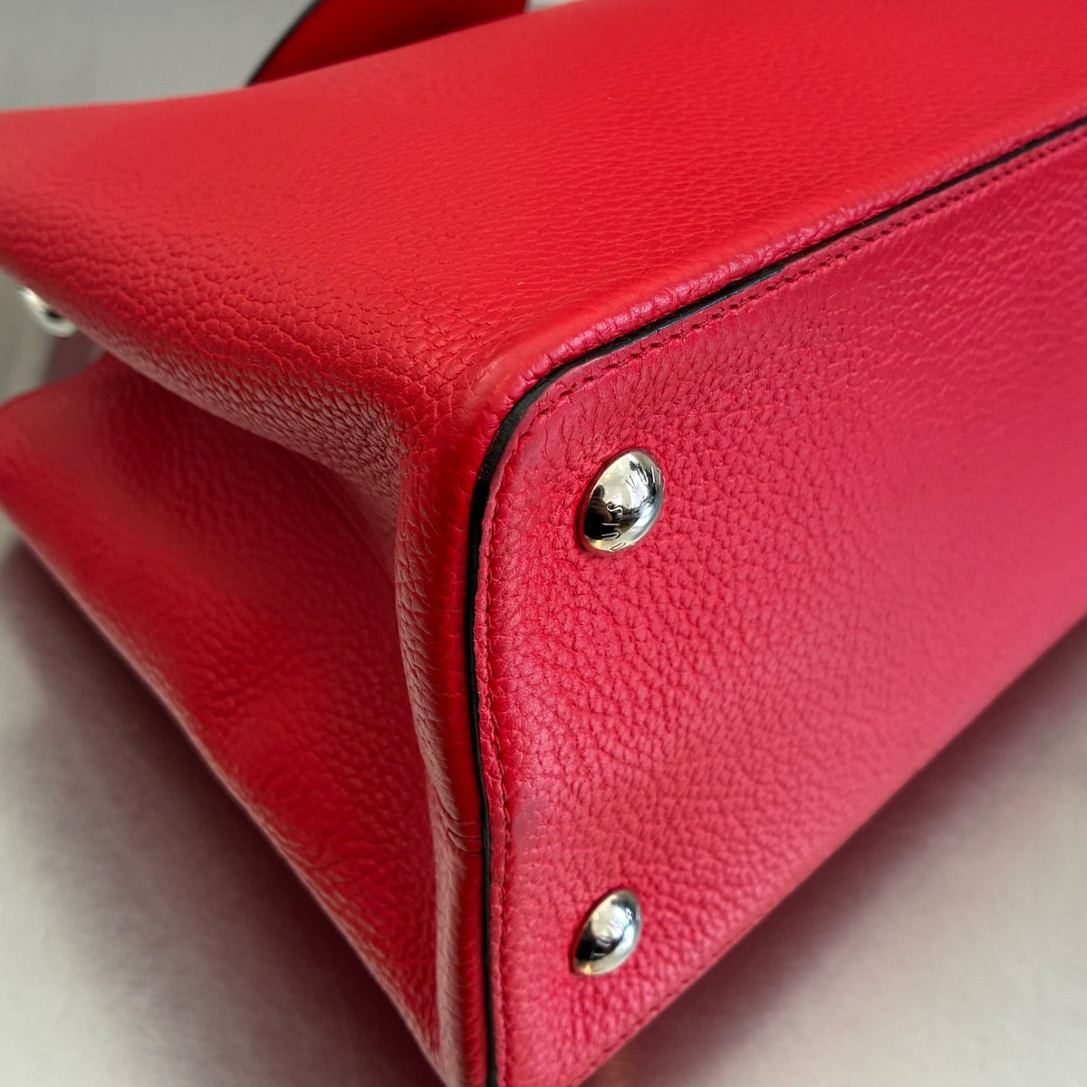 Louis Vuitton Capucines MM