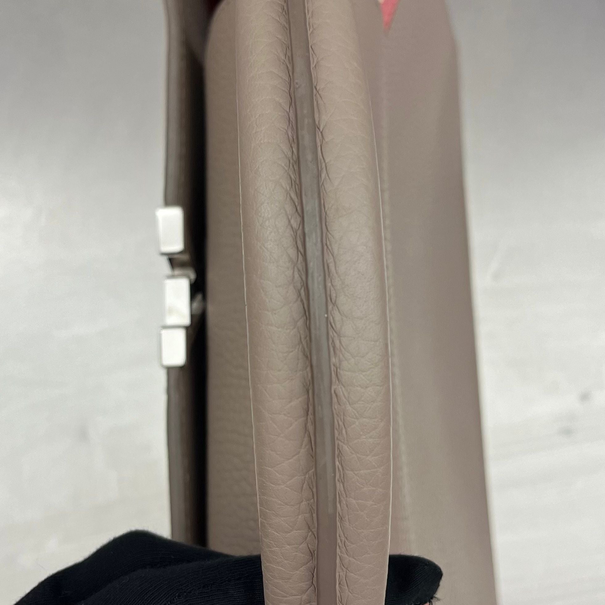 Louis Vuitton Capucines MM