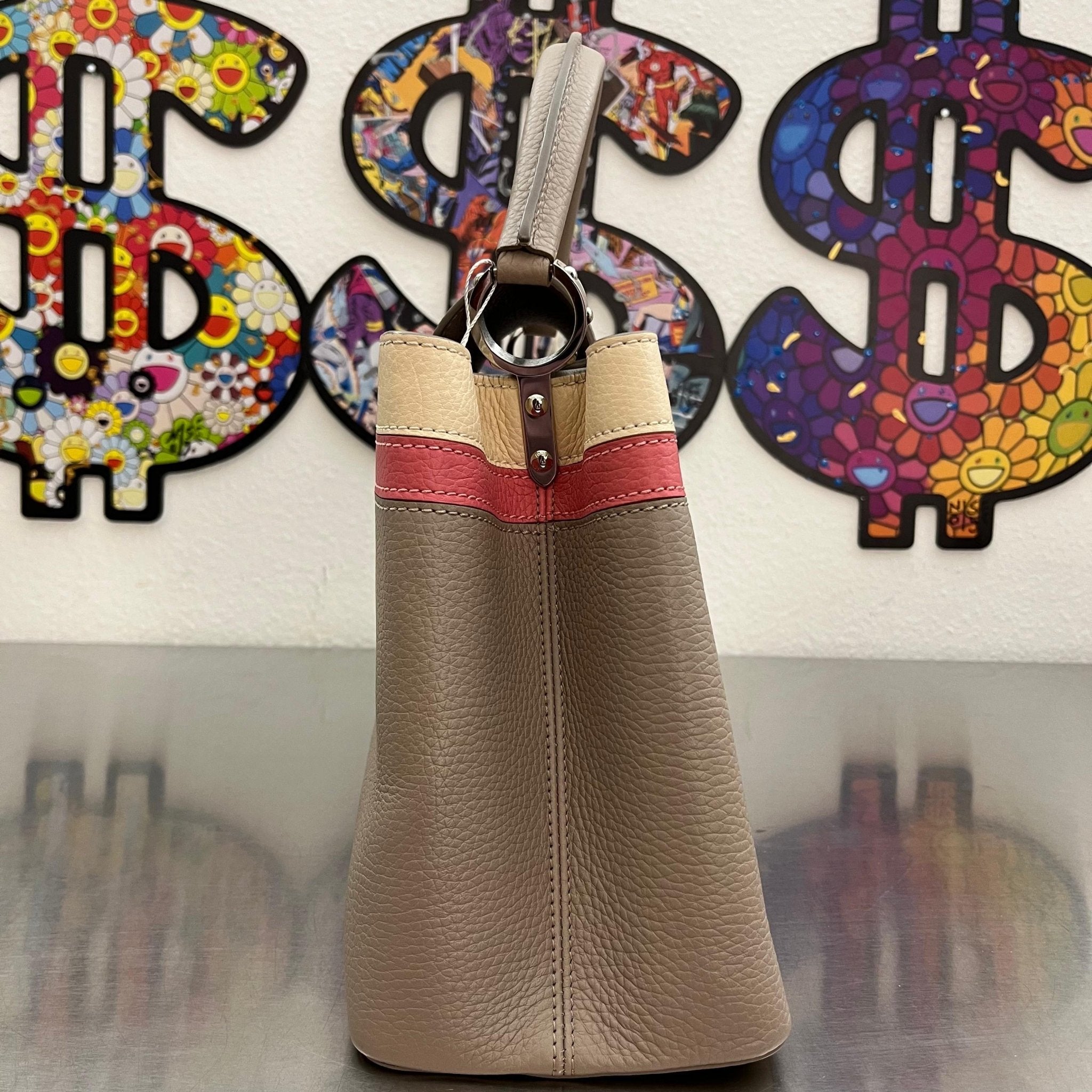 Louis Vuitton Capucines MM