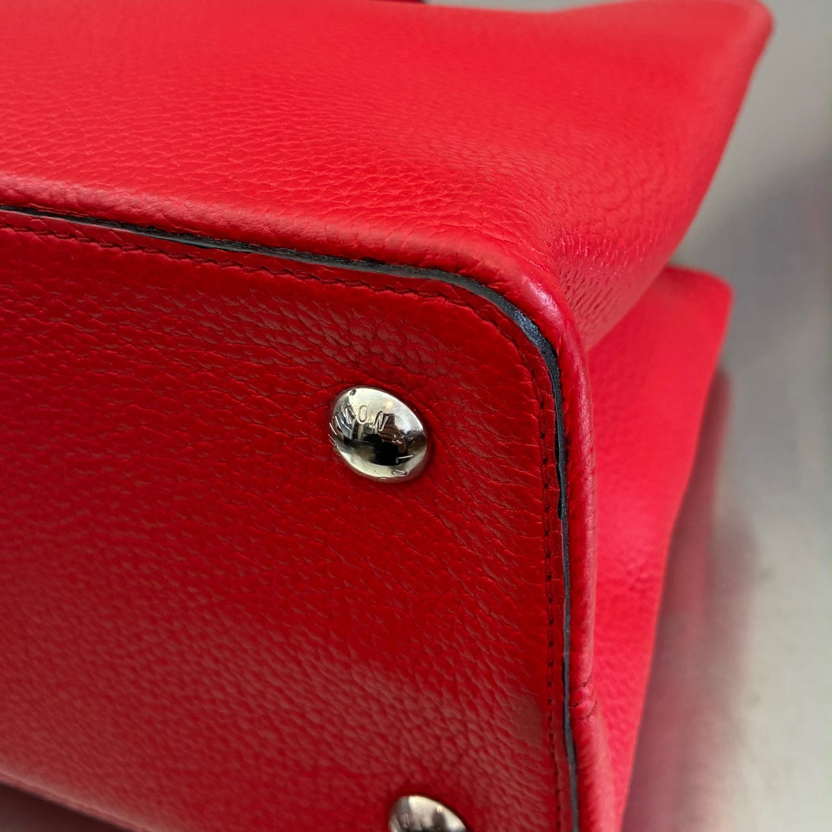 Louis Vuitton Capucines MM