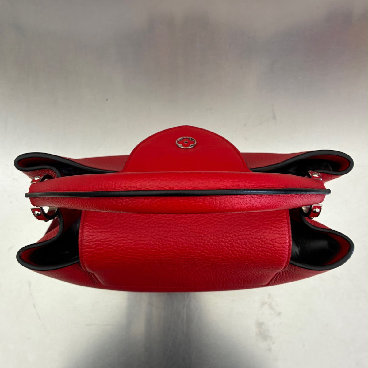 Louis Vuitton Capucines MM