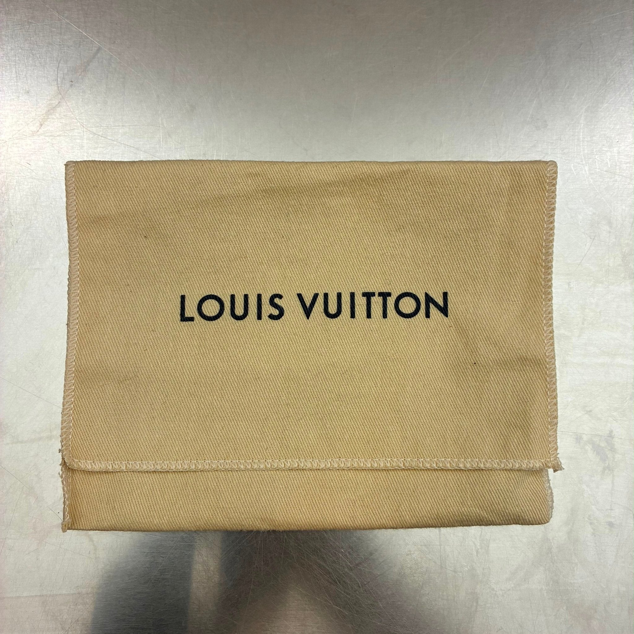 Louis Vuitton Ceinture Pochette Duo Belt Gürteltasche