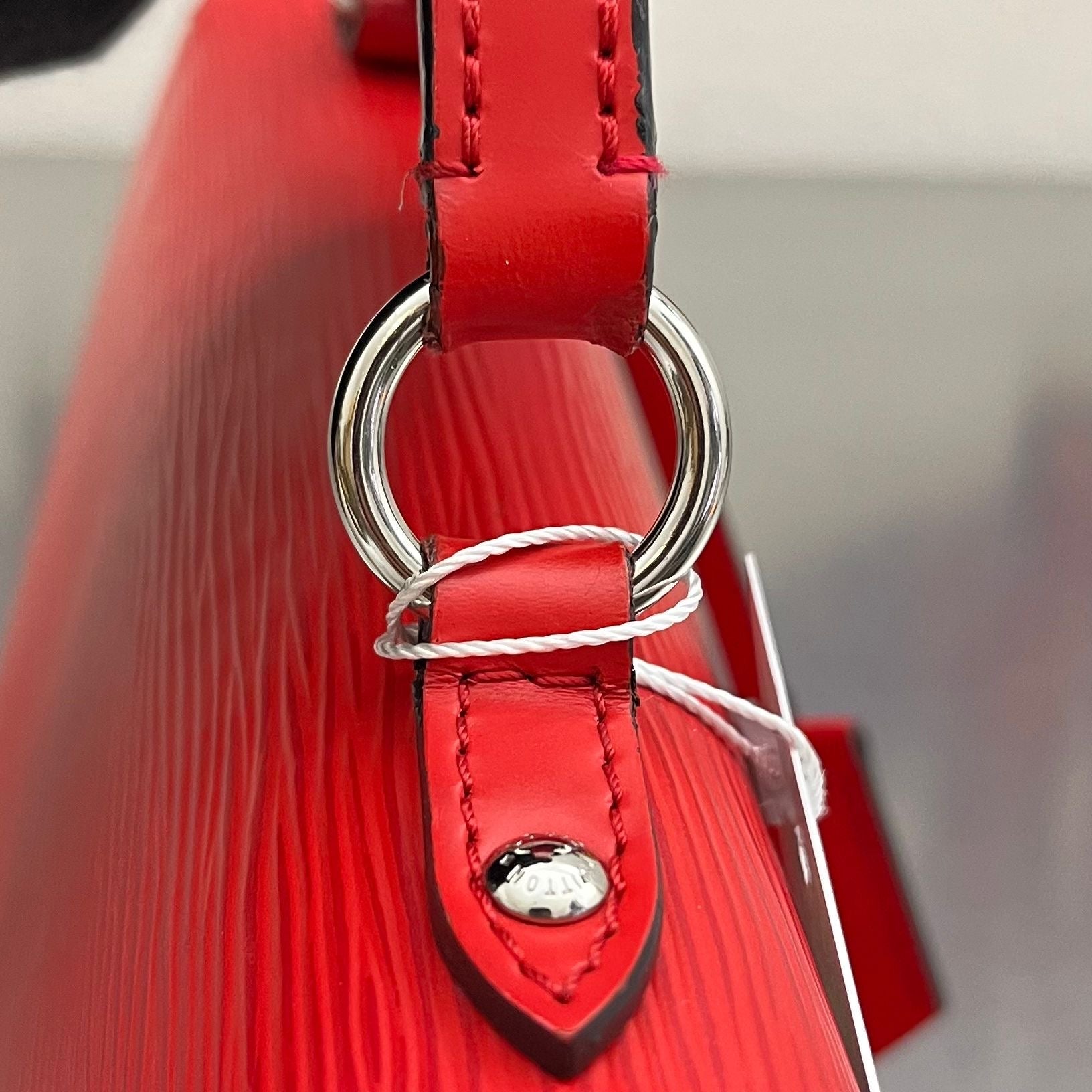 Louis Vuitton Cluny BB Epi