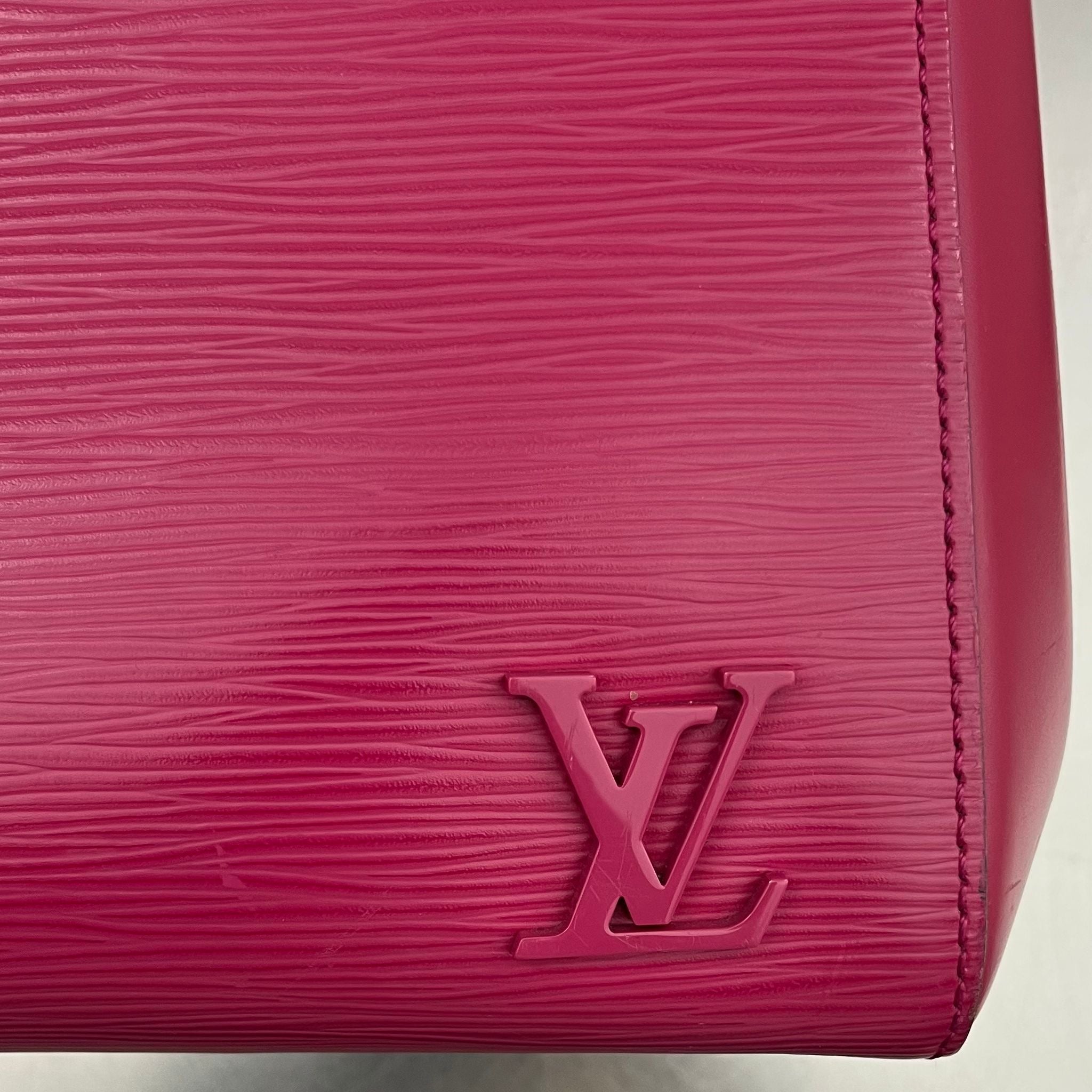 Louis Vuitton Cluny MM Epi