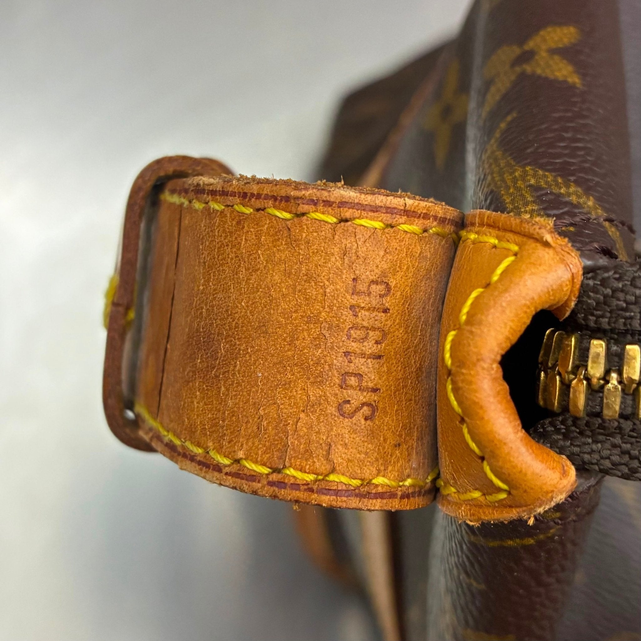 Louis Vuitton Cruiser 40 Monogram