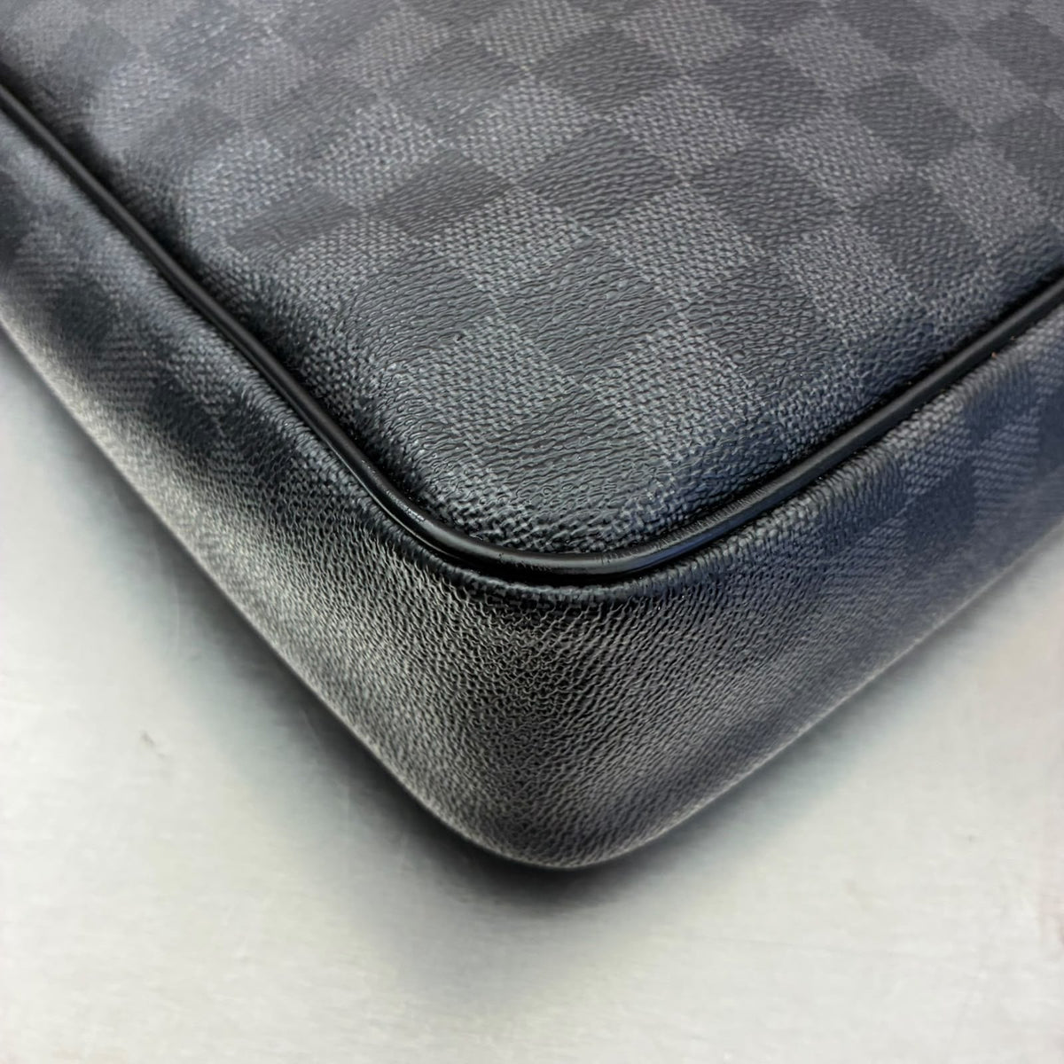 Louis Vuitton Daniel MM Damier Graphite
