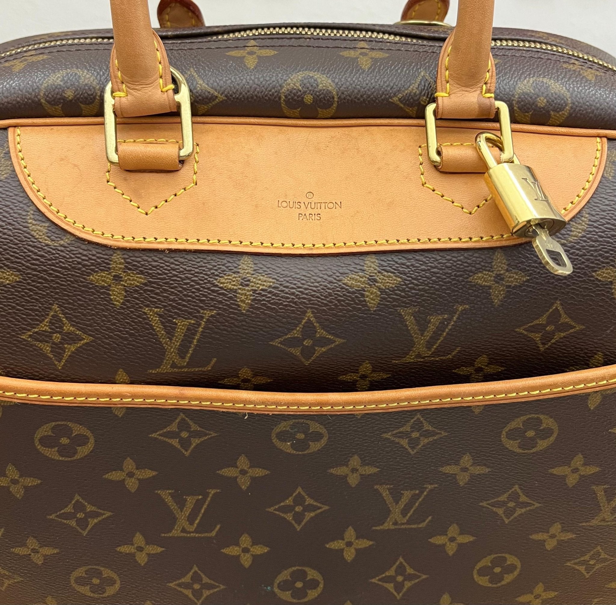 Louis Vuitton Deauville