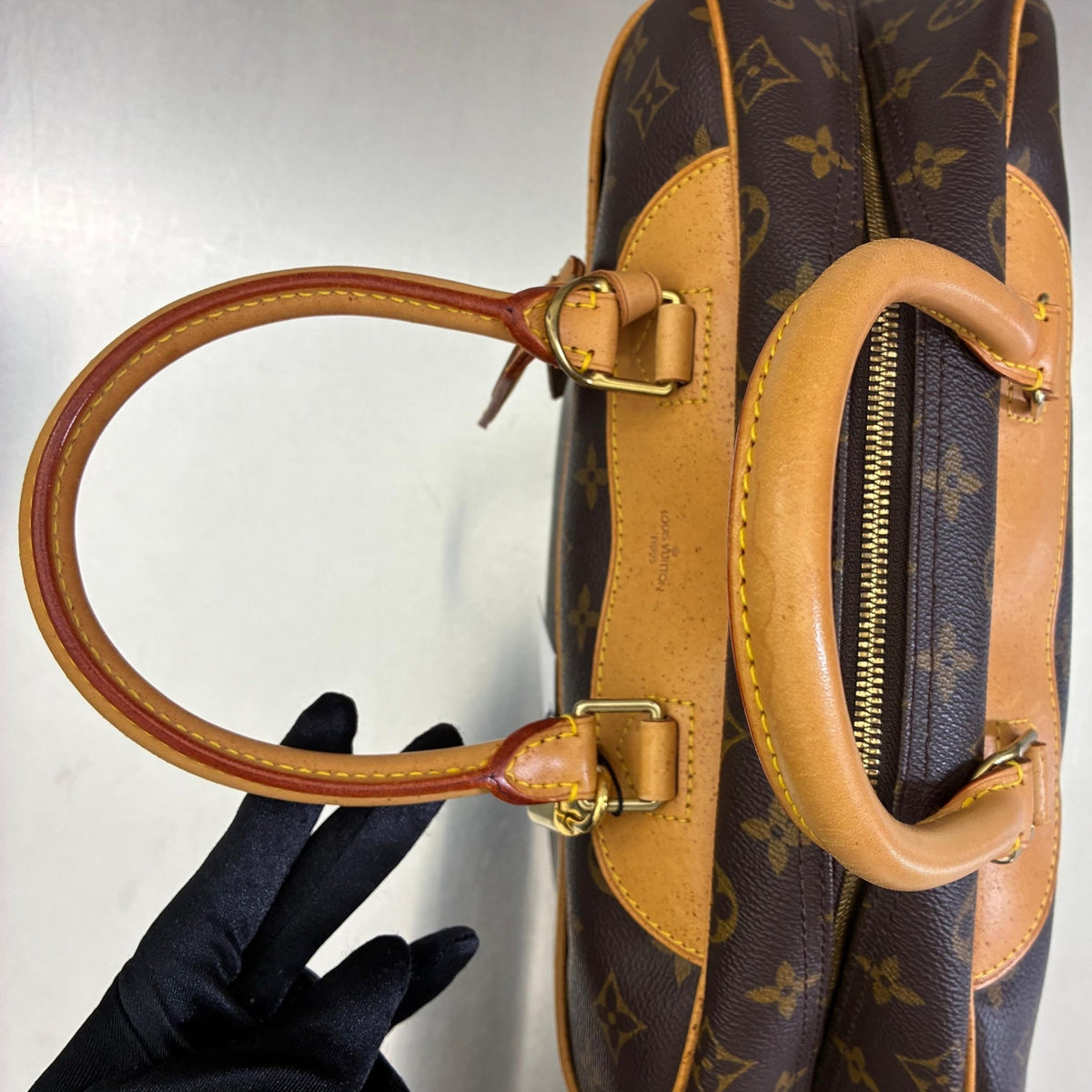 Louis Vuitton Deauville Monogram