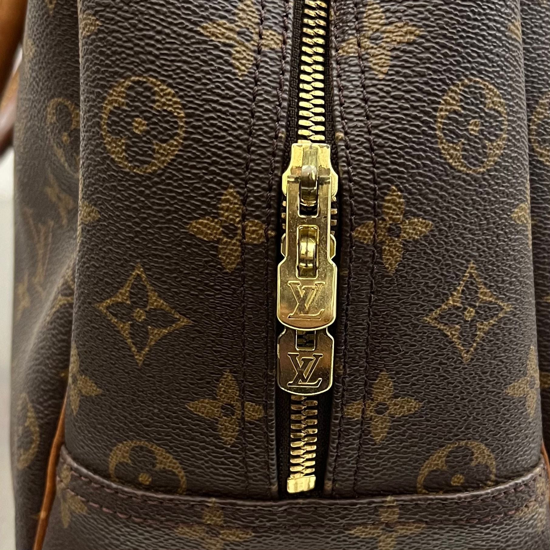 Louis Vuitton Deauville Monogram