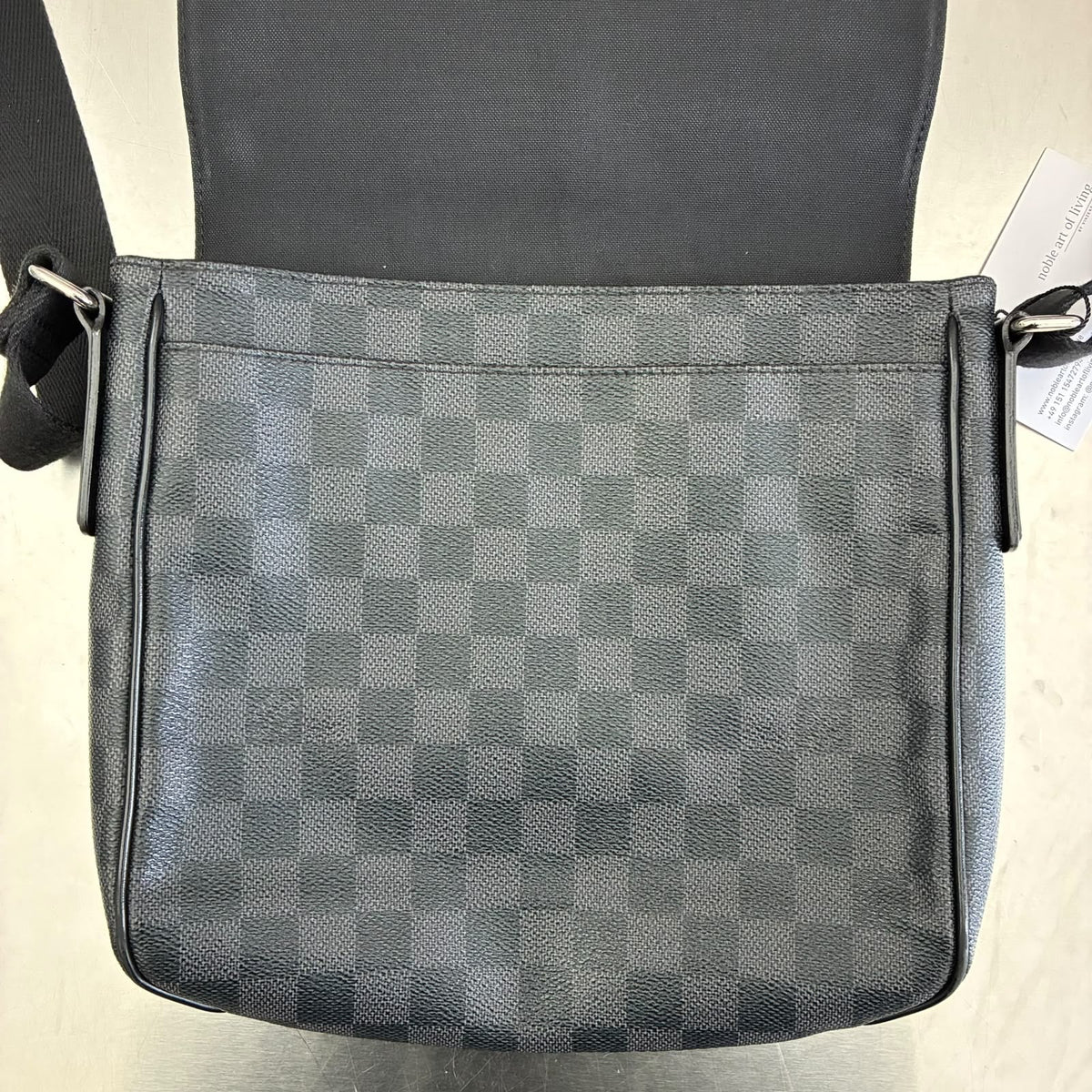 Louis Vuitton District Damier Graphite