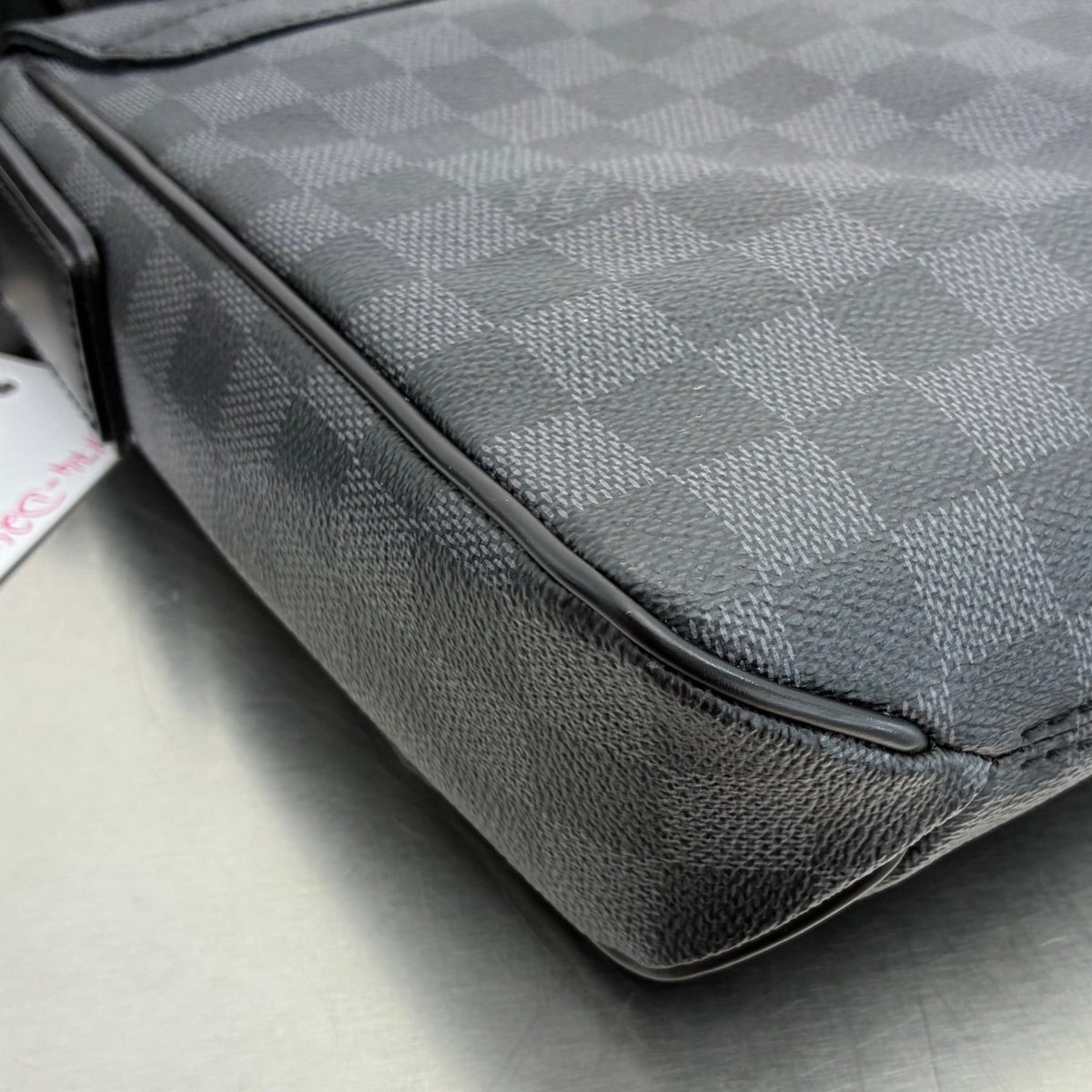 Louis Vuitton District PM Damier Graphite