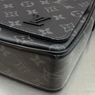 Louis Vuitton District PM Messenger Tasche