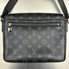 Louis Vuitton District PM Messenger Tasche
