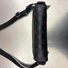 Louis Vuitton District PM Messenger Tasche