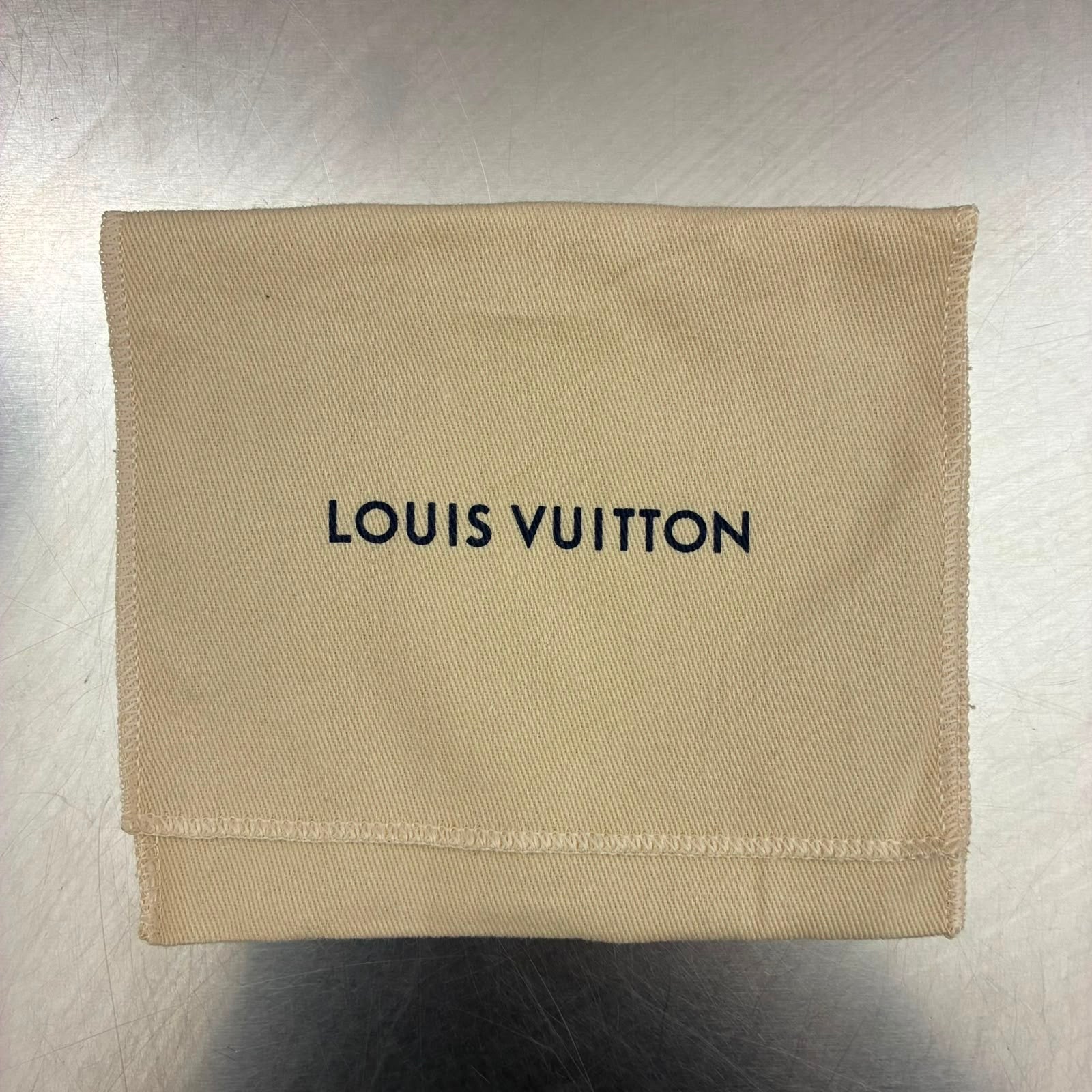 Louis Vuitton Dog Collar PM GI1215
