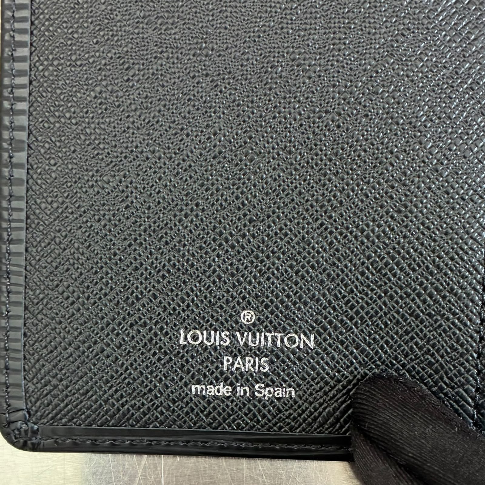 Louis Vuitton Geldbörse / Agenda Epi