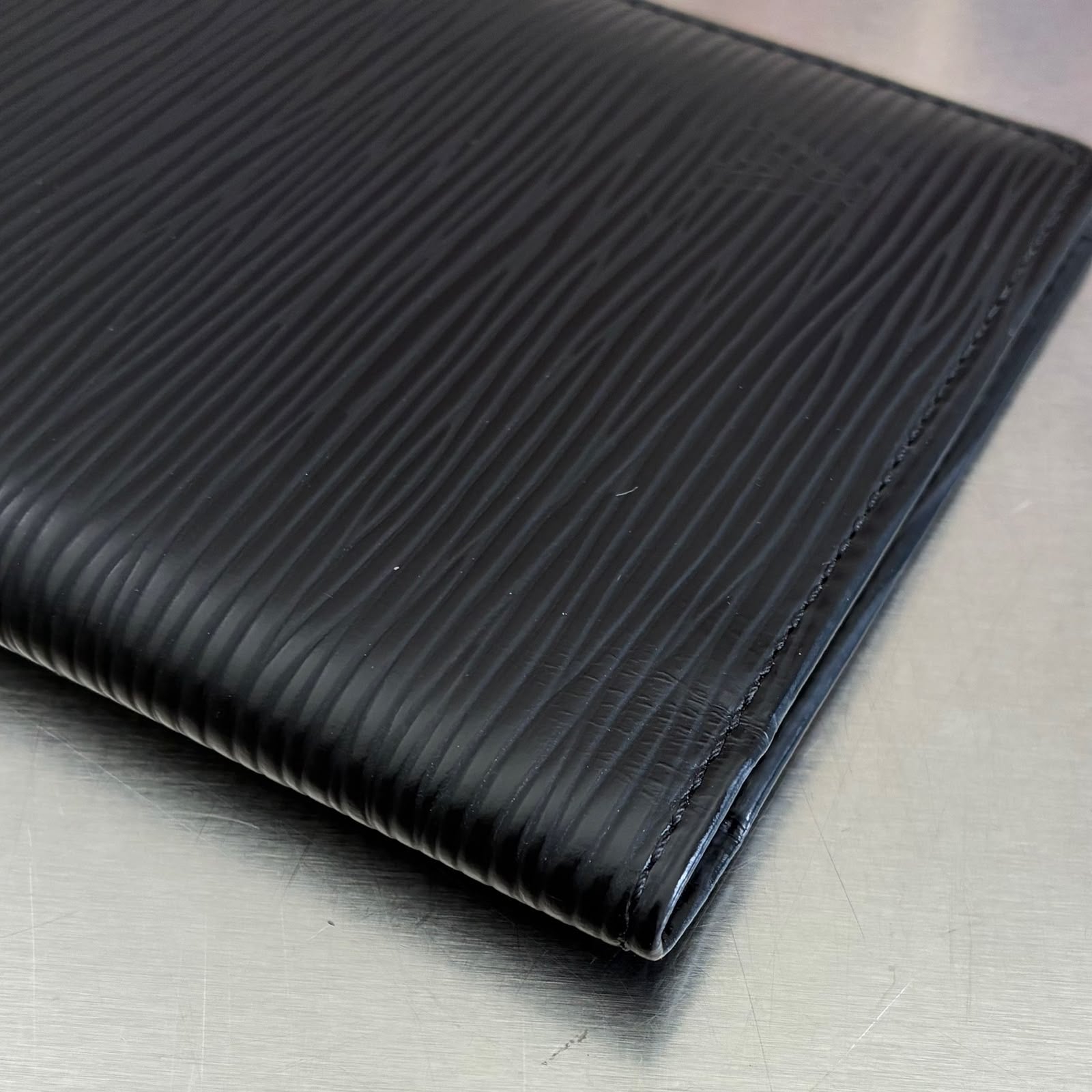Louis Vuitton Geldbörse / Agenda Epi