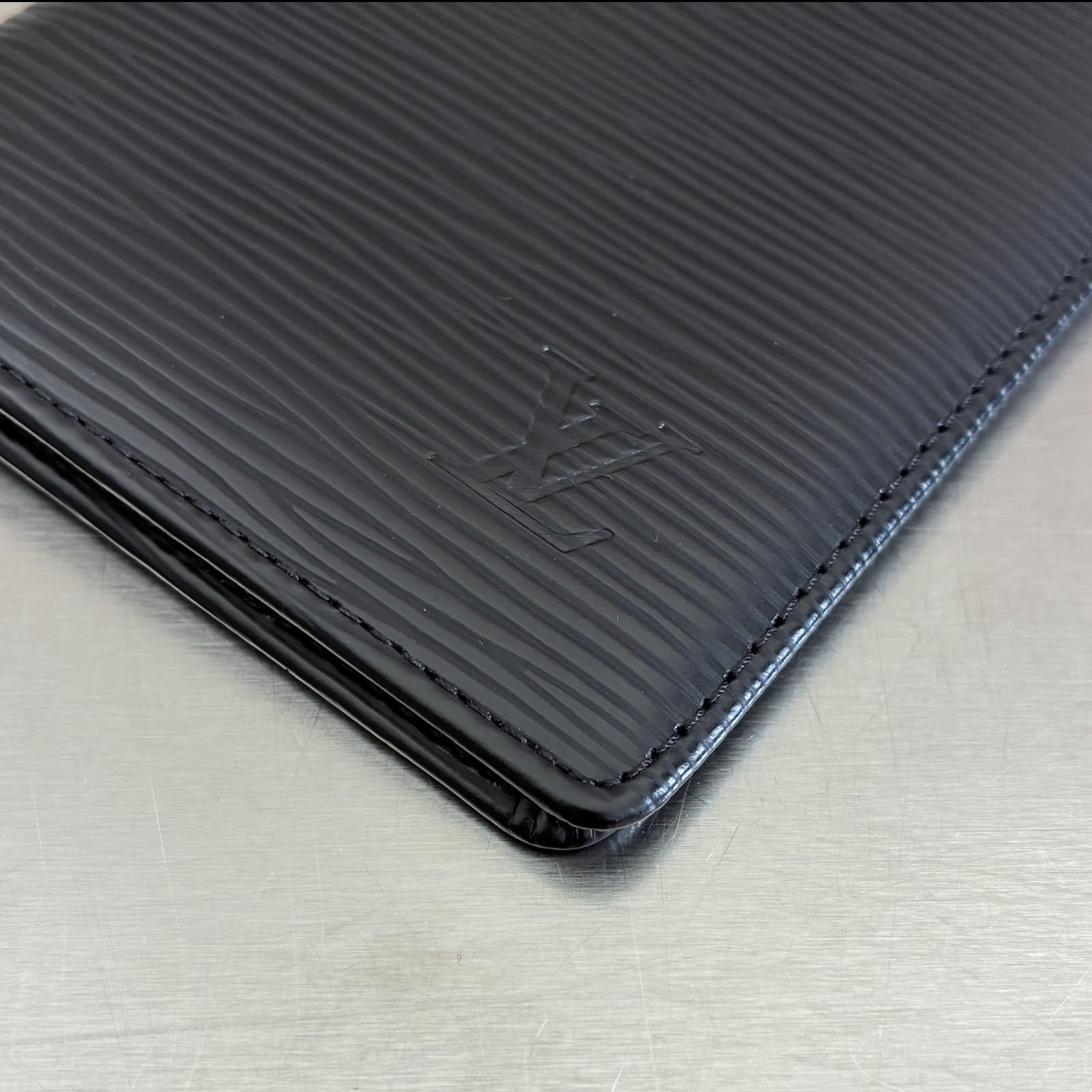 Louis Vuitton Geldbörse / Agenda Epi