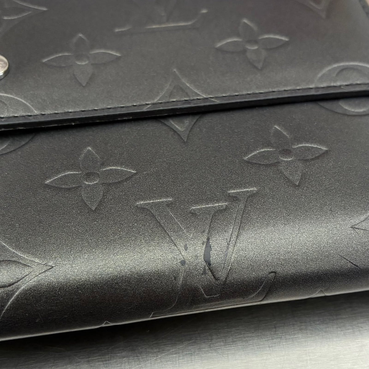 Louis Vuitton Geldbörse Trésor Monogram Mat