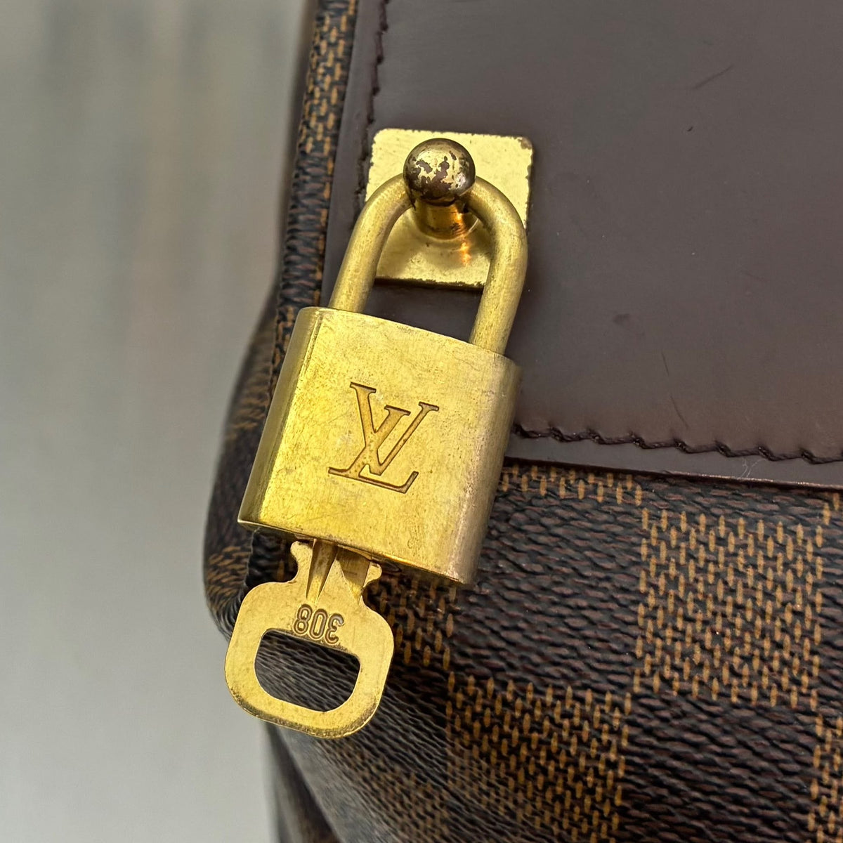Louis Vuitton Greenwich PM Damier Ebene
