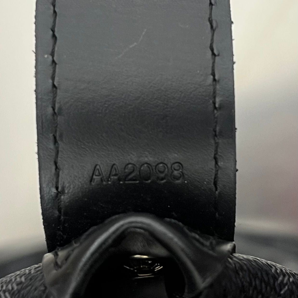 Louis Vuitton Grimo 40 Damier Graphite