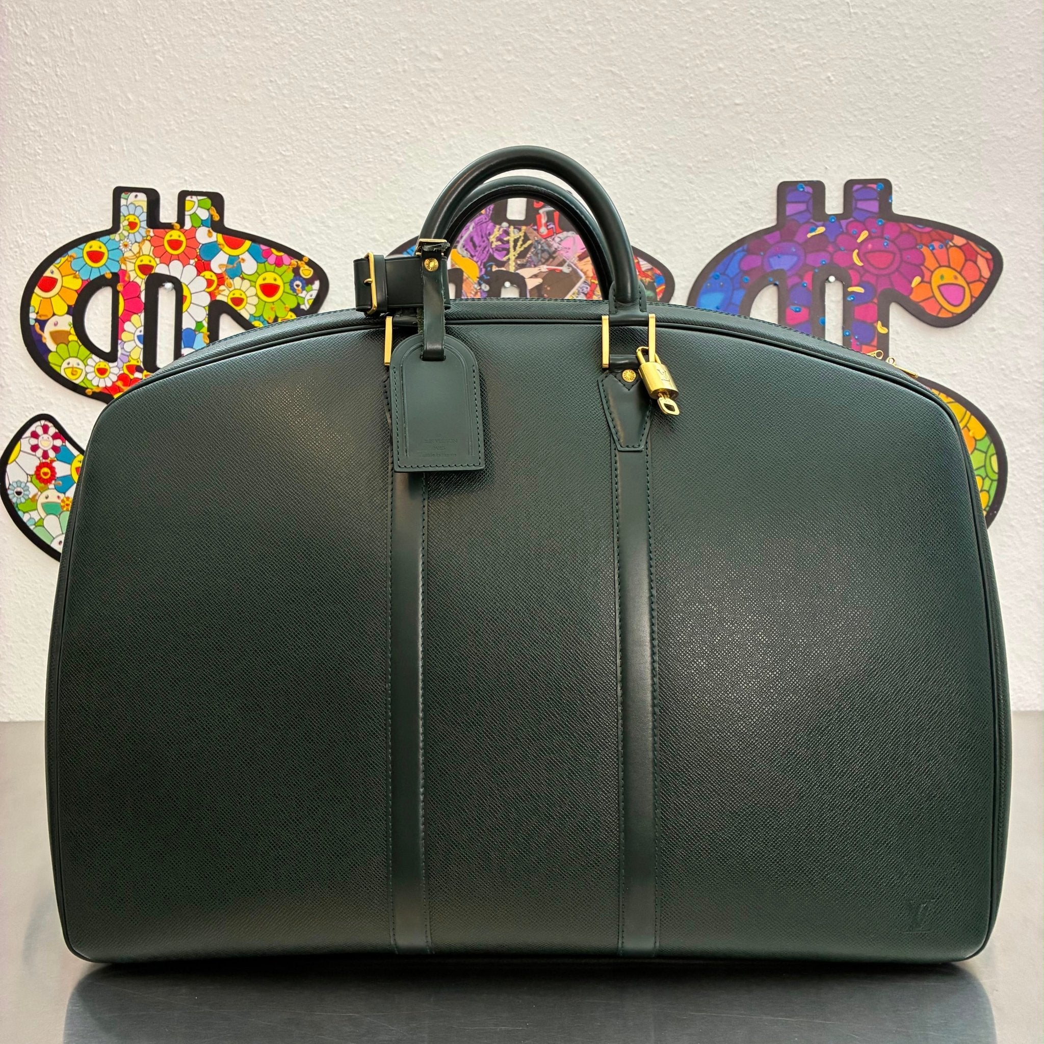Louis Vuitton Helanga Taiga