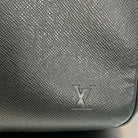 Louis Vuitton Helanga Taiga