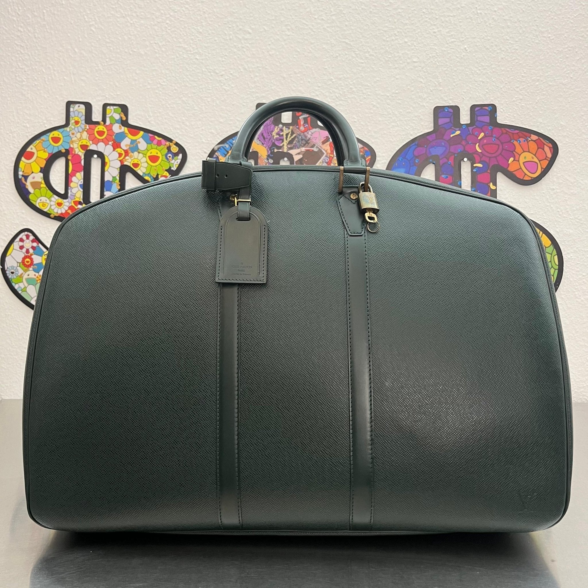 Louis Vuitton Helanga Taiga