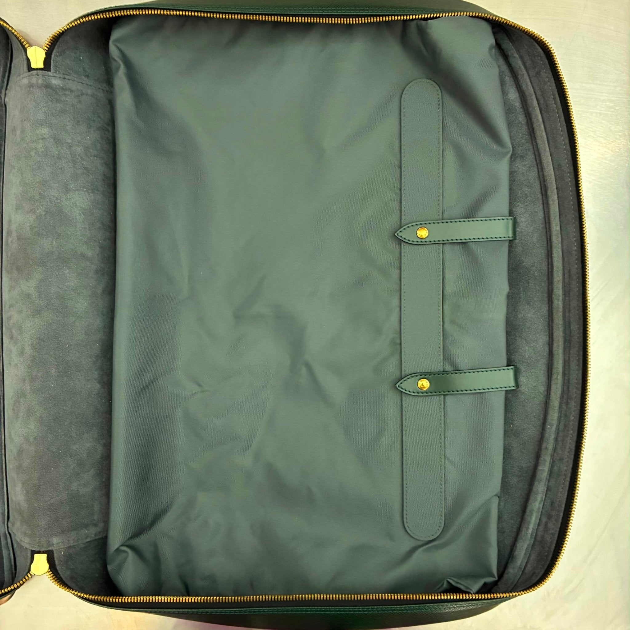 Louis Vuitton Helanga Taiga