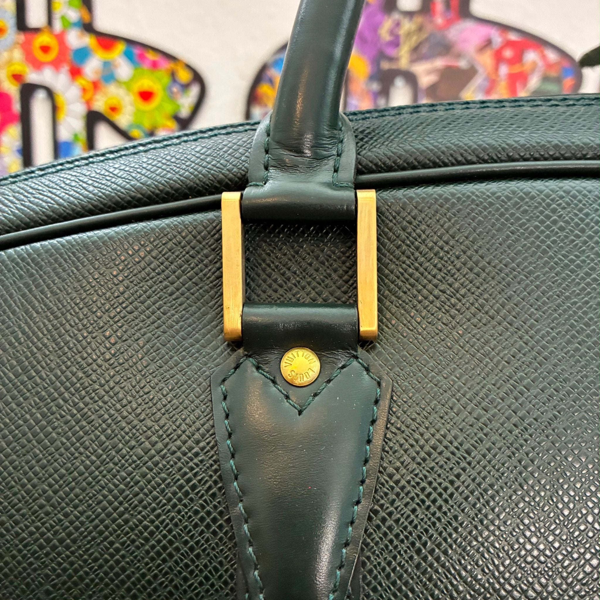 Louis Vuitton Helanga Taiga