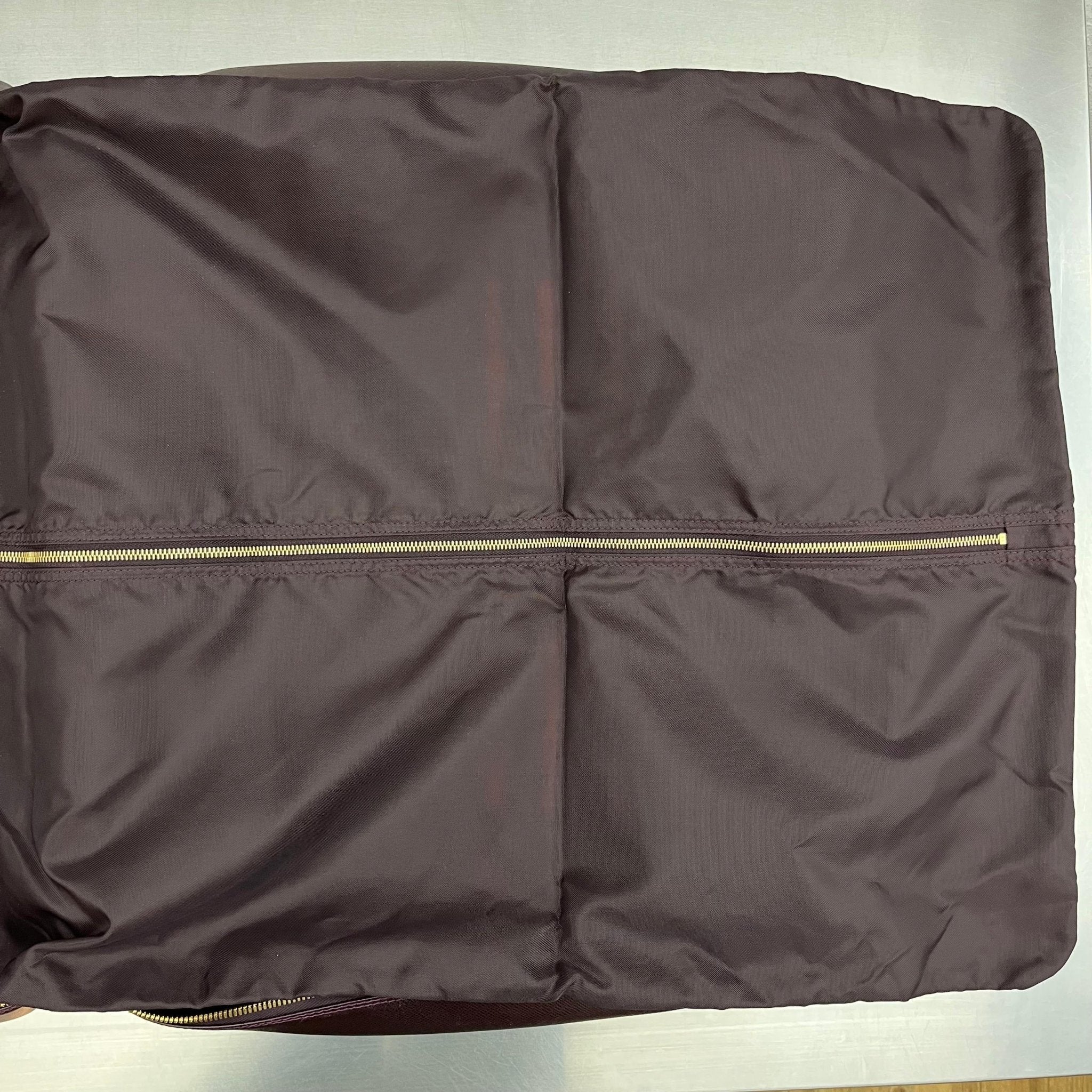 Louis Vuitton Helenga Taiga