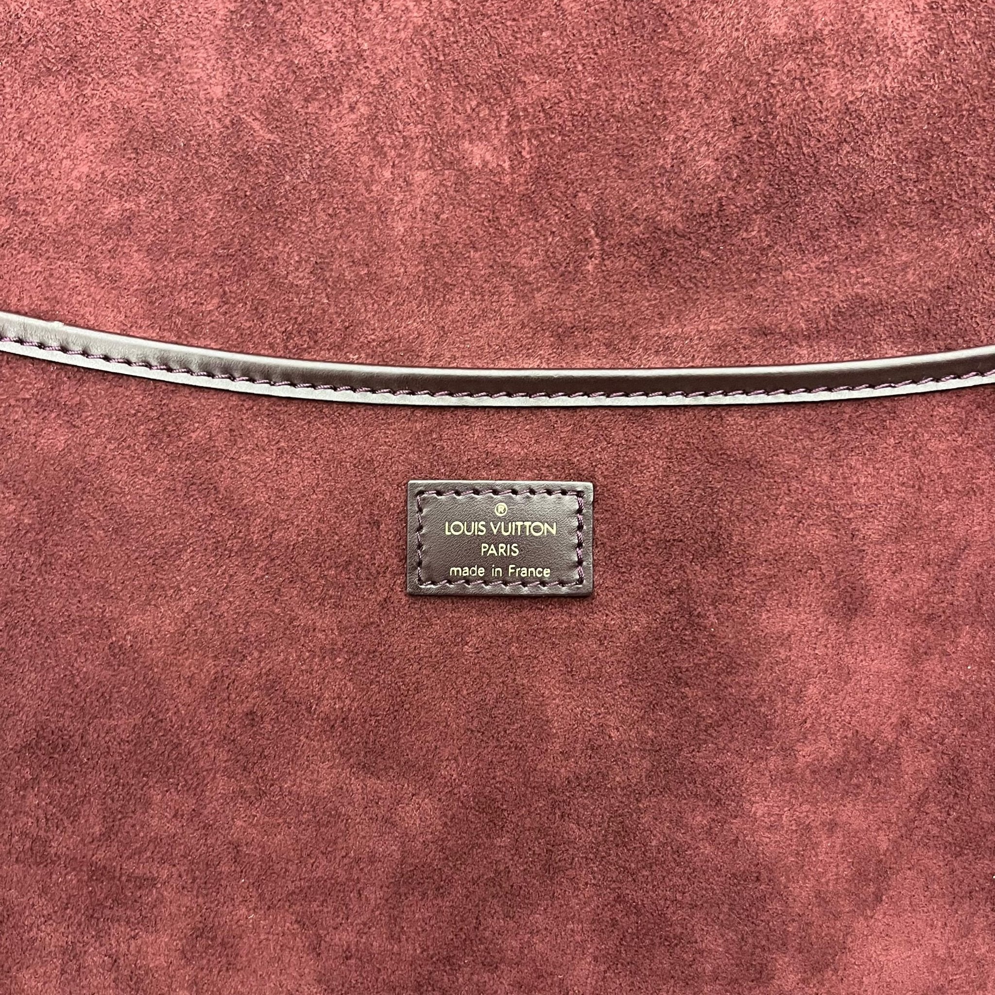 Louis Vuitton Helenga Taiga