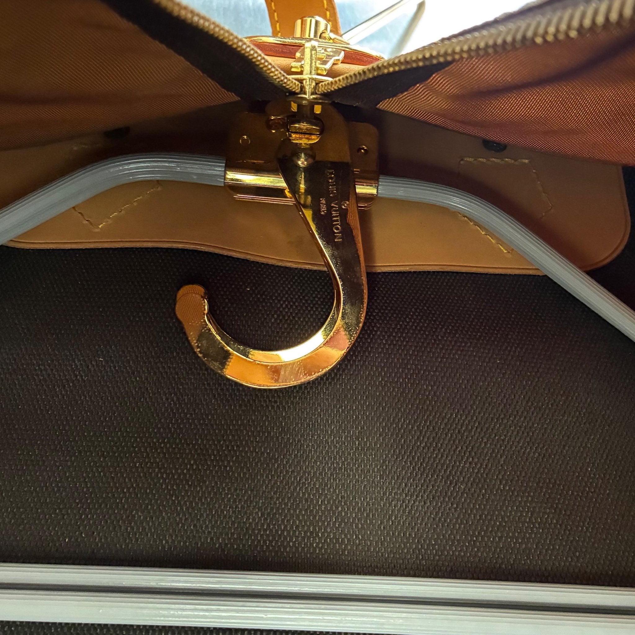 Louis Vuitton Housse Porte Habits 1994