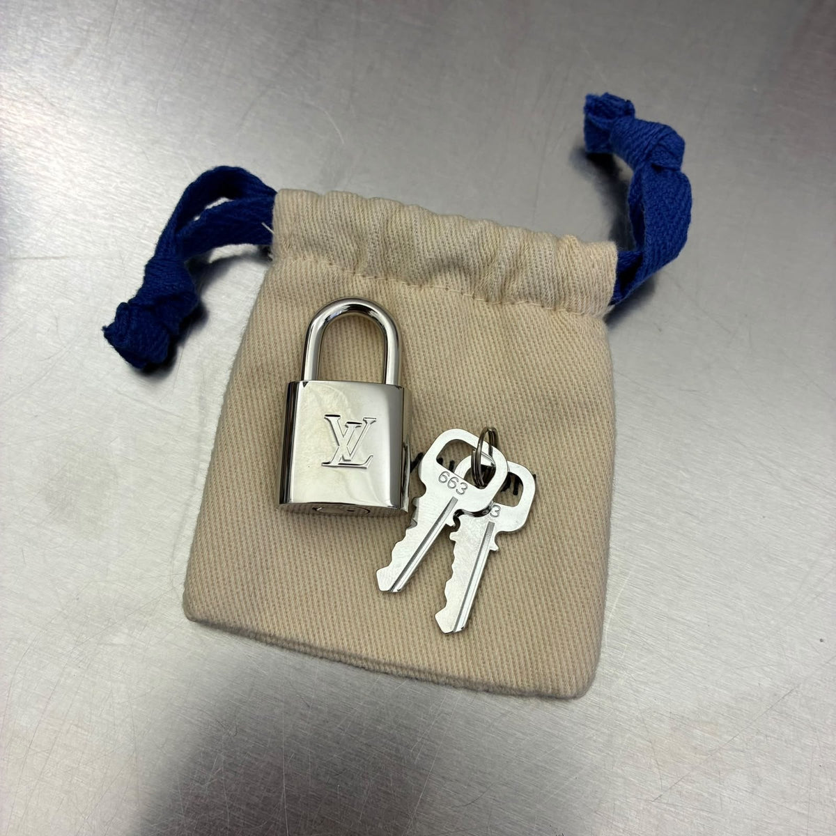 Louis Vuitton Keepall 50 Bandoulière Damier Spray, Virgil Abloh Fall/Winter 2022