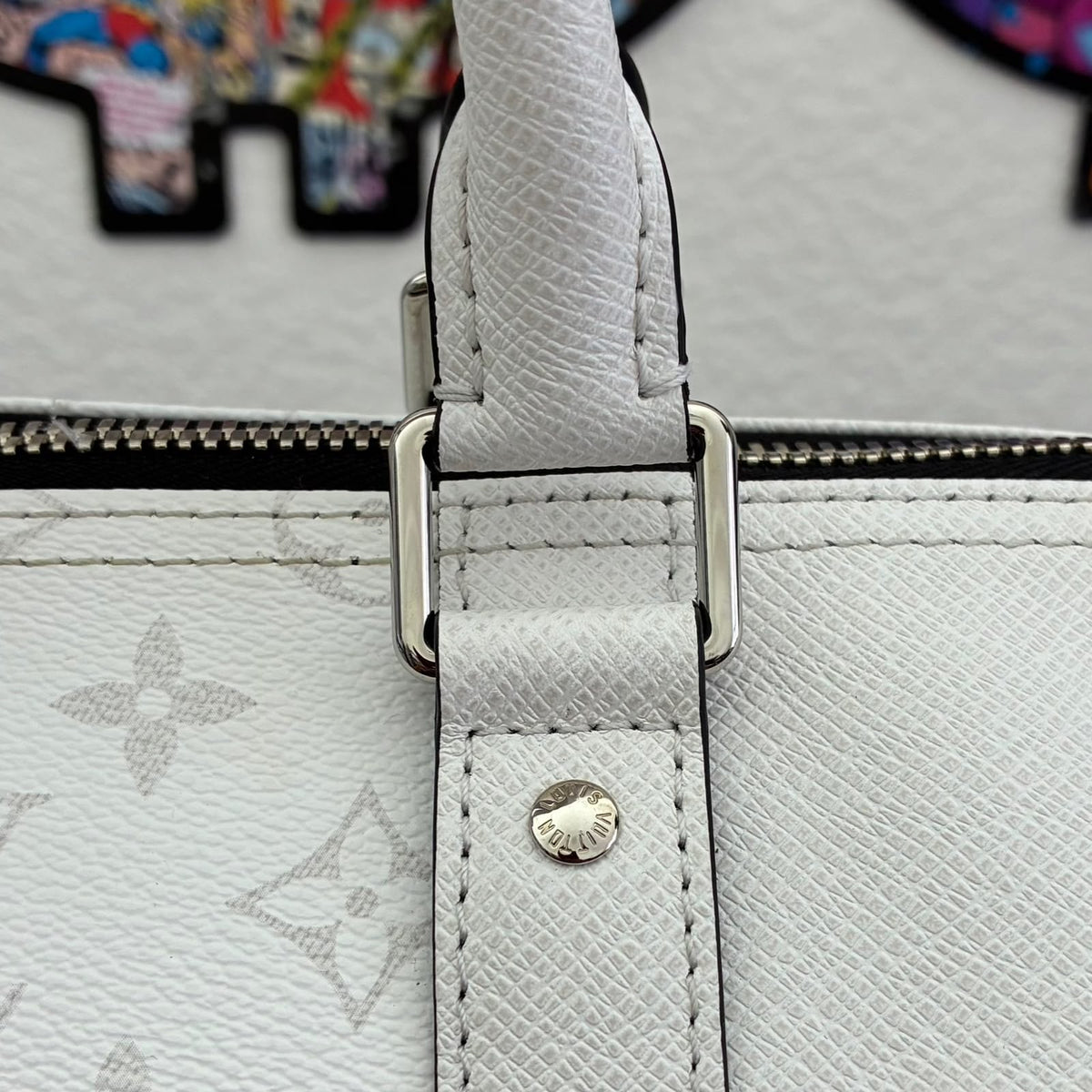 Louis Vuitton Keepall 50 Bandoulière Taigarama
