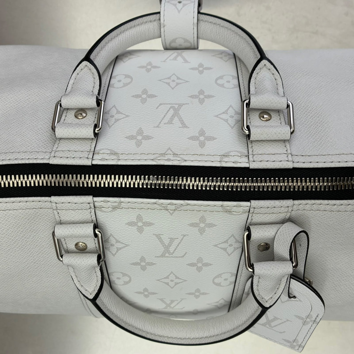 Louis Vuitton Keepall 50 Bandoulière Taigarama
