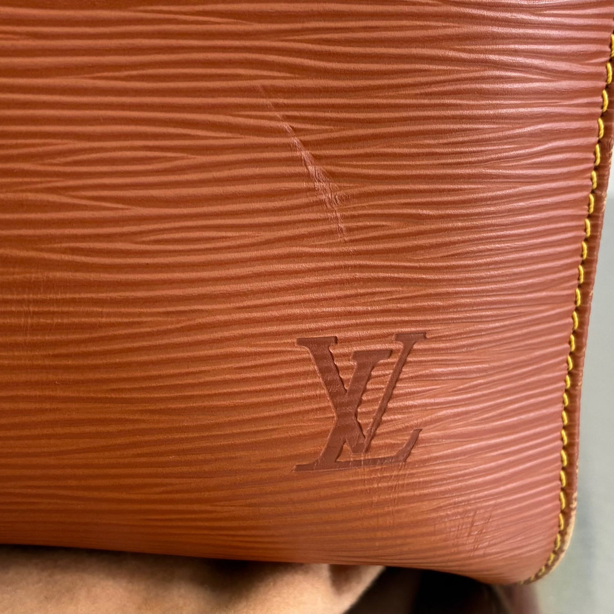Louis Vuitton Keepall 55 Epi von 1996