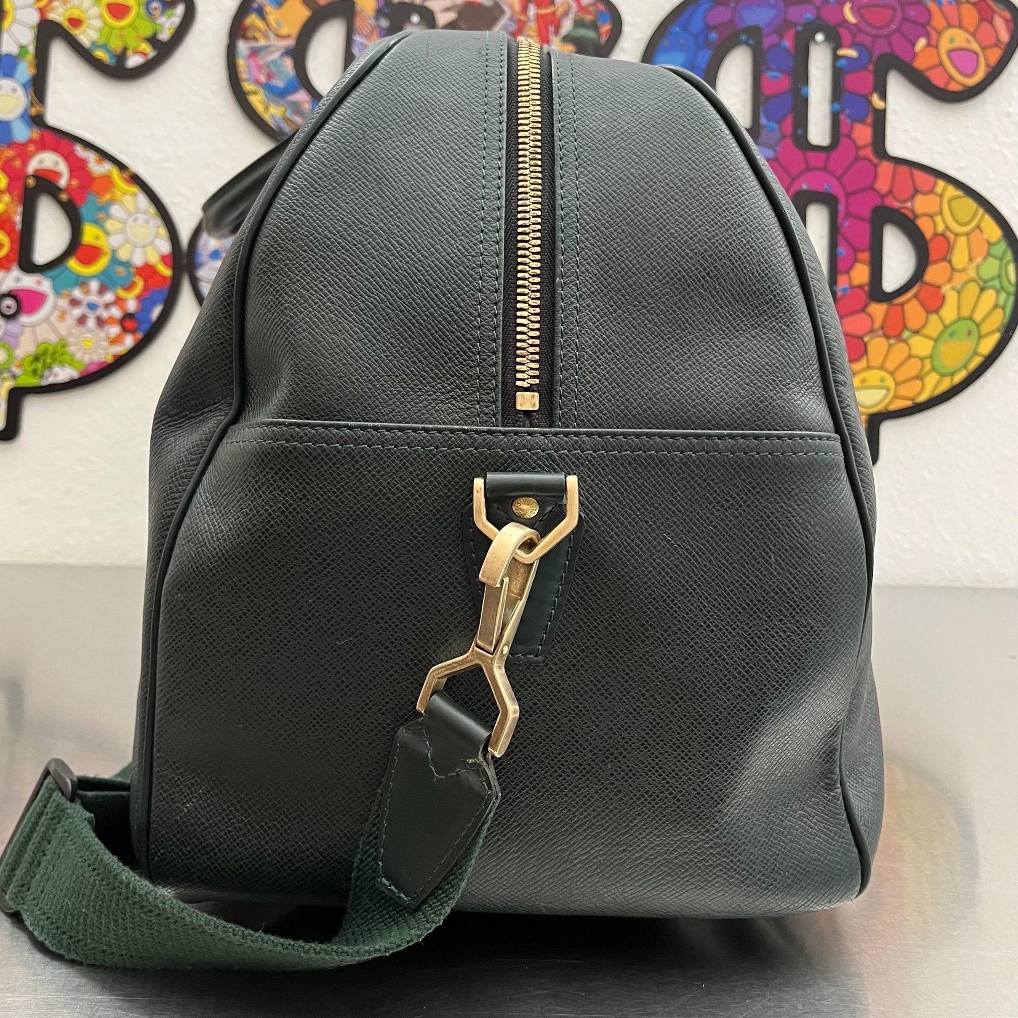 Louis Vuitton Kendall GM Taiga