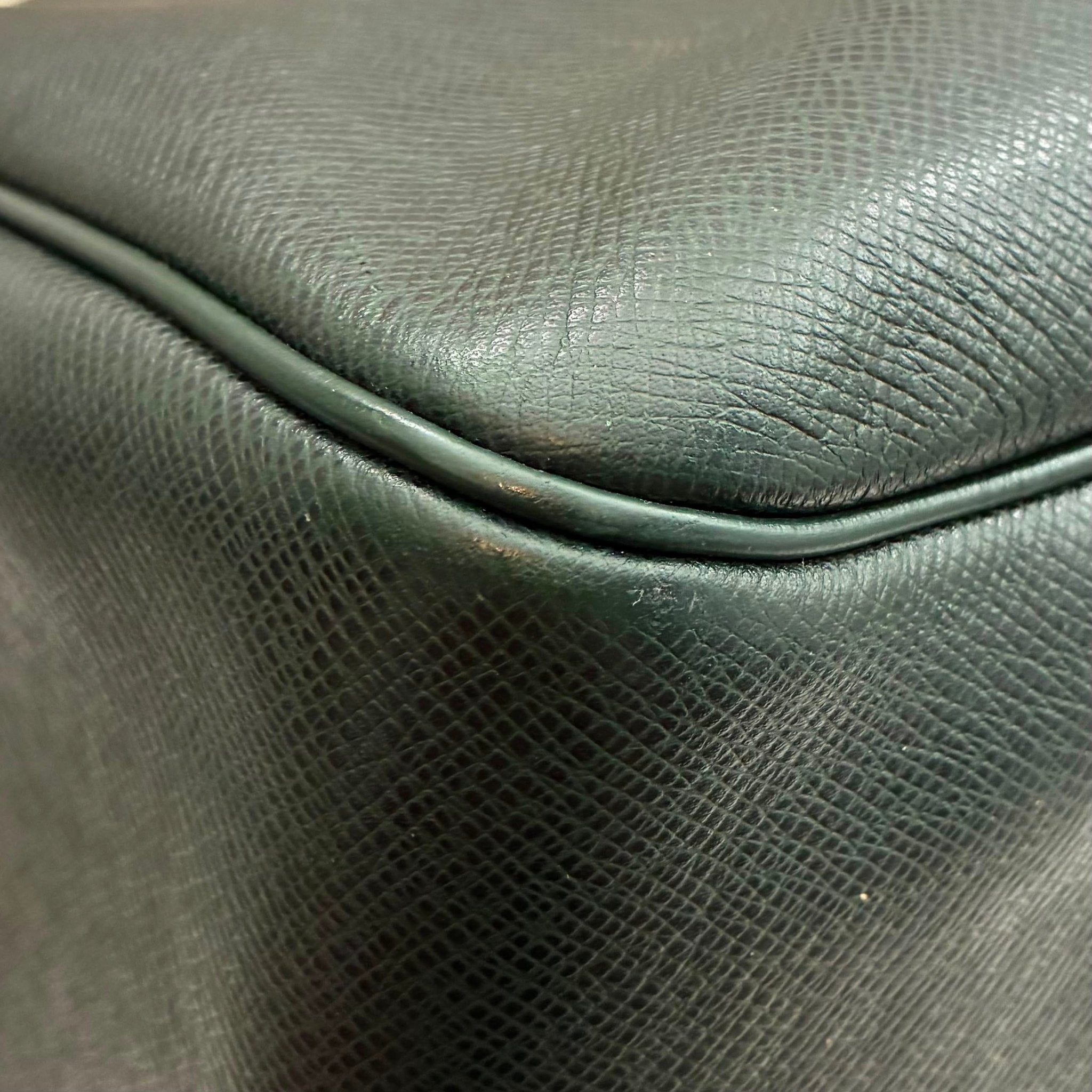 Louis Vuitton Kendall GM Taiga