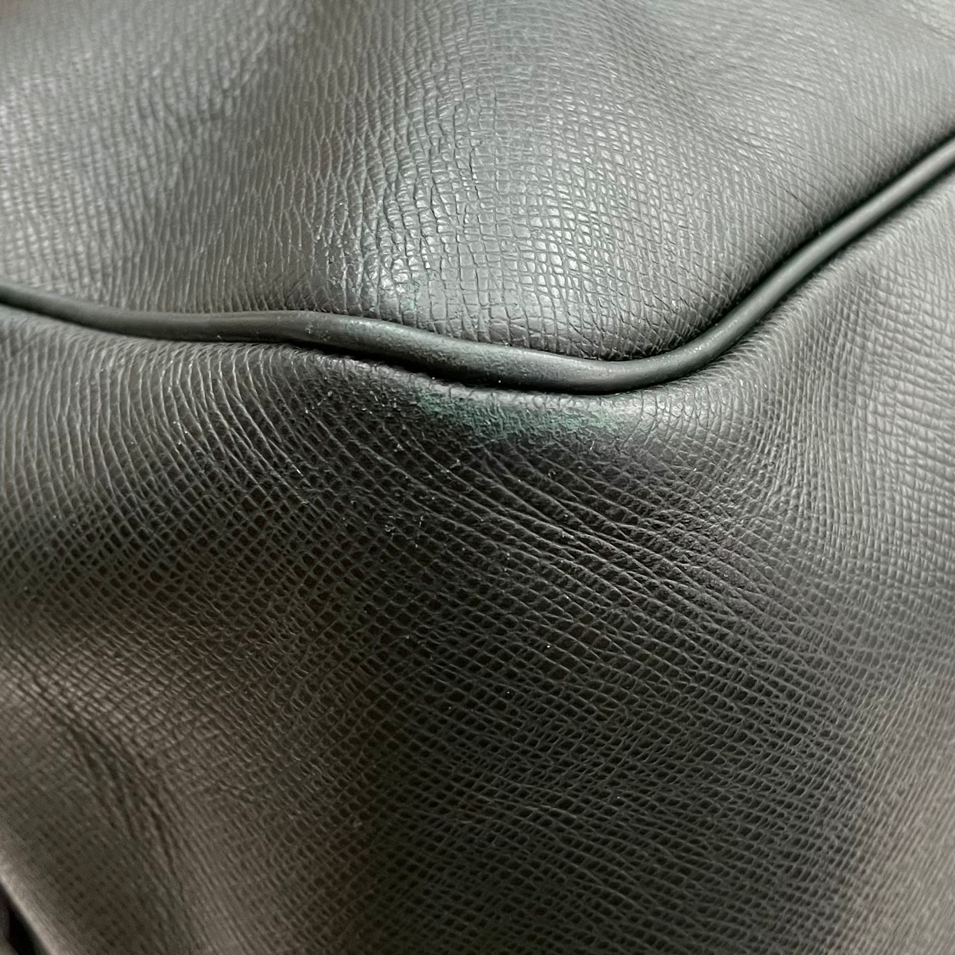 Louis Vuitton Kendall GM Taiga