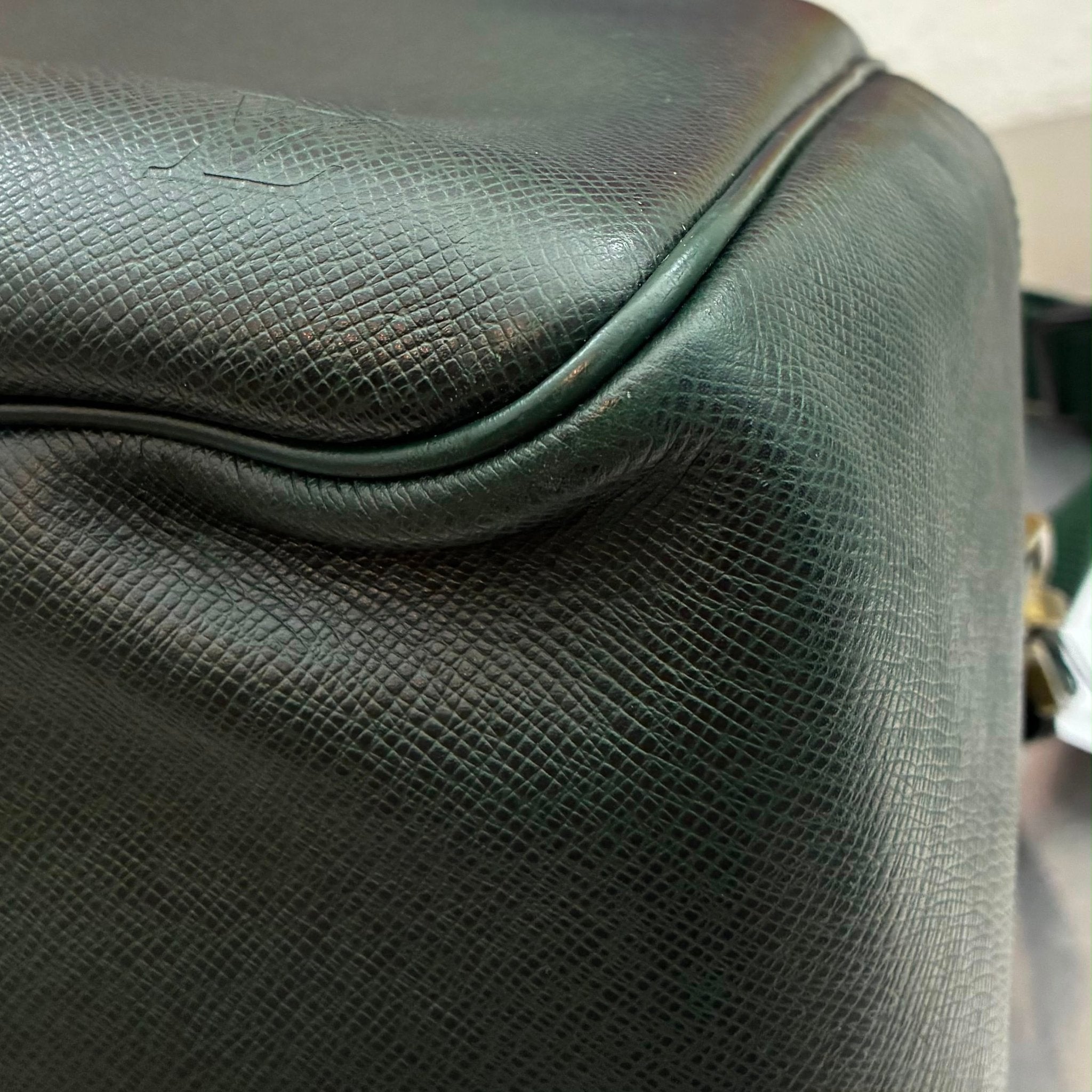 Louis Vuitton Kendall GM Taiga