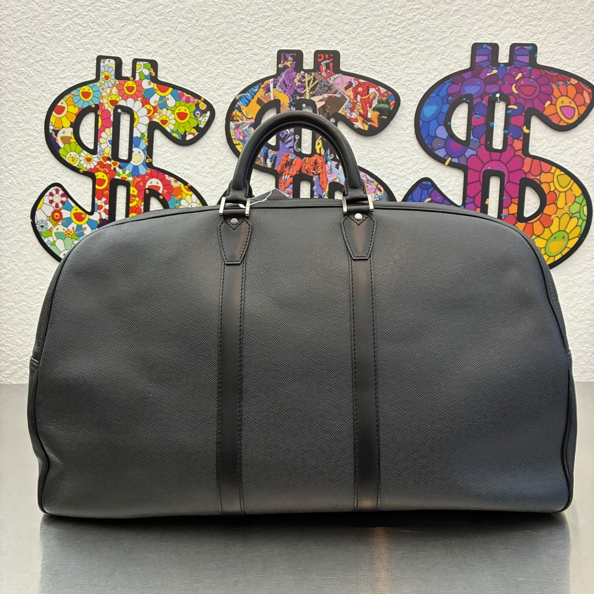 Louis Vuitton Kendall GM Taiga