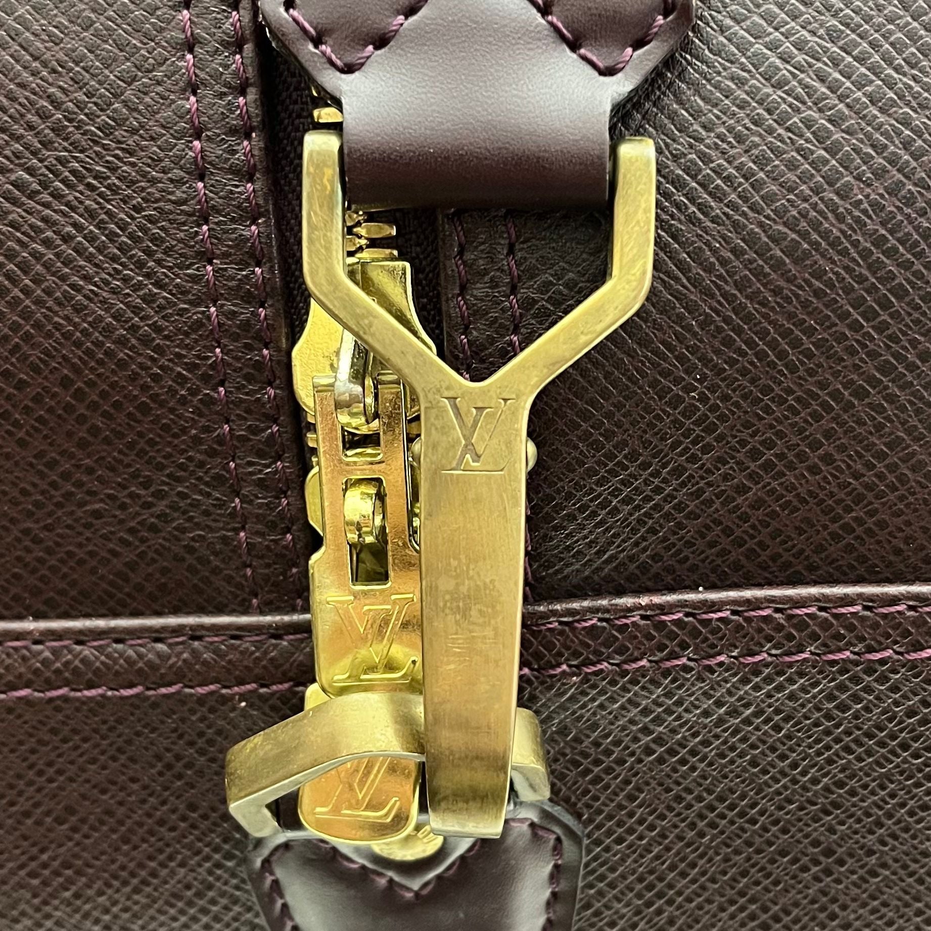 Louis Vuitton Kendall PM Taiga